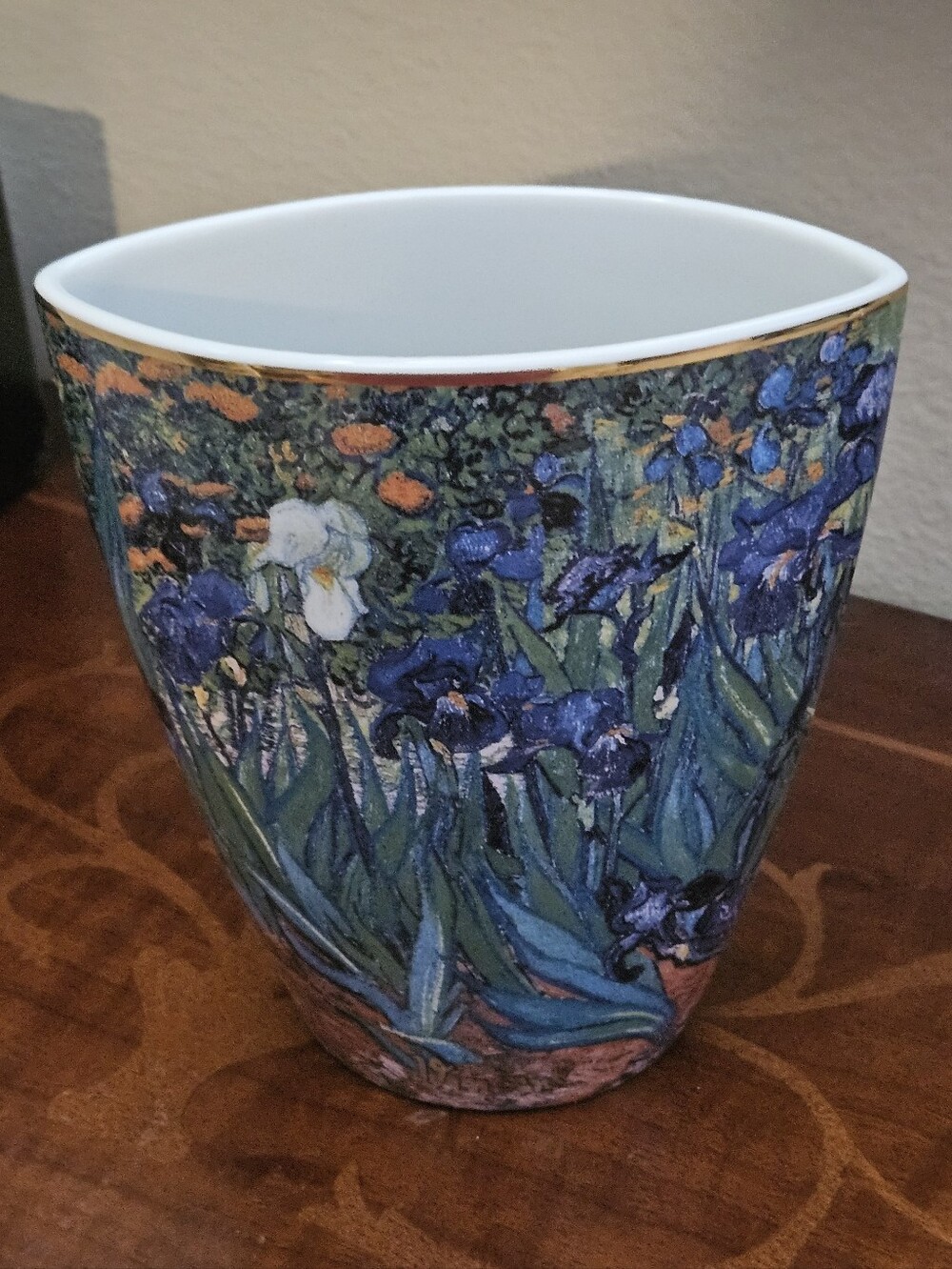 RARE LIMITED EDITION MIB GOEBEL ARTIS ORBIS VAN GOGH IRISES PORCELAIN VASE